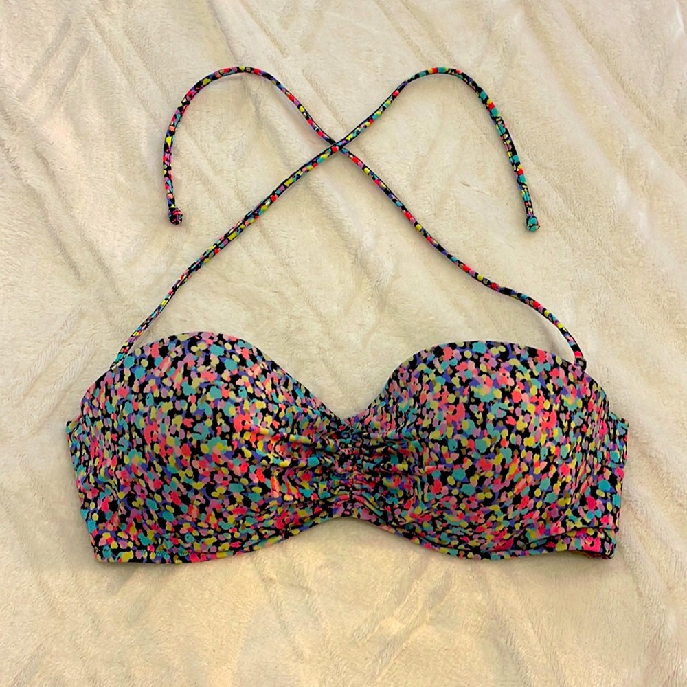 Victoria’s Secret swimsuit top